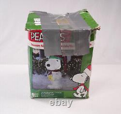 Peanuts Snoopy Woodstock Christmas Airblown Charlie Brown Inflatable Dog 4 Ft