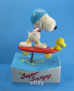 Peanuts Super Snoopy & Woodstock Willitt's Ceramic Music Box HTF WORKS