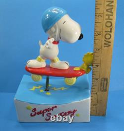 Peanuts Super Snoopy & Woodstock Willitt's Ceramic Music Box HTF WORKS