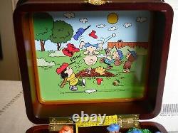 Play Ball Charlie Brown Danbury Mint Peanuts Music Box Baseball Snoopy WITH COA