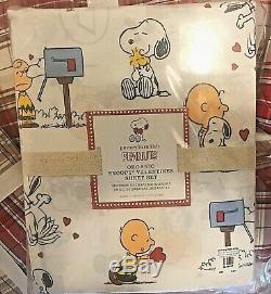 Pottery Barn Kids Peanuts Organic Valentine QUEEN sheet set Charlie Brown Snoopy