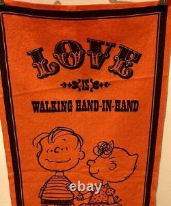 RARE Vintage 60s Snoopy Lionel Lucy Love Pennant 31 Felt & Charlie Brown