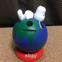 Rare Charlie Brown Snoopy Ornament Universal Studios Limited Edition