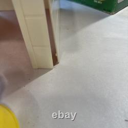 Rare Vintage 1965 Snoopy And His Doghouse WithWoodstock Playset In Original Box