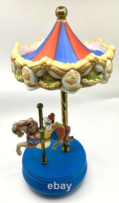 Rare Vintage Willett's Peanuts Playland Carousel Snoopy Charlie Brown Music Box