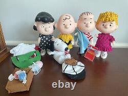 SNOOPY PEANUTS CHARLIE BROWN MADAME ALEXANDER Halloween DOLL Linus LUCY Sally