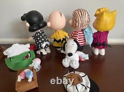 SNOOPY PEANUTS CHARLIE BROWN MADAME ALEXANDER Halloween DOLL Linus LUCY Sally