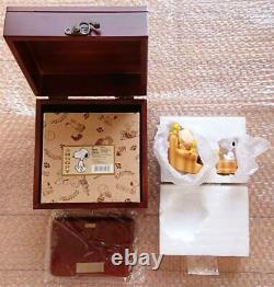 SUN HING TOYS Wooden Box Snoopy Charlie Brown Figure 14x17x17cm Peanuts