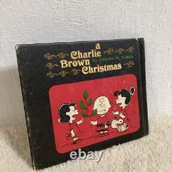 Snoopy A Charlie Brown Christmas Picture Book 1965 Rare Vintage