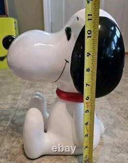 Snoopy Bank 12 1966 Vintage Determined LARGE RARE PEANUTS Bank Charlie Brown