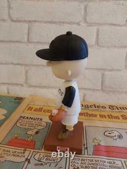 Snoopy Charlie Brown Bobblehead Pittsburgh Pirates