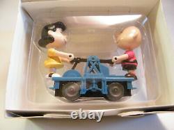 Snoopy Charlie Brown & Lucy Lionel Trains motorized handcar