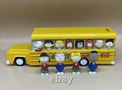 Snoopy Charlie Brown Peanuts School Bus Bank with 4 Characters Ceramic