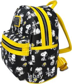 Snoopy & Charlie Brown Women's Double Strap Allover Print Shoulder Bag