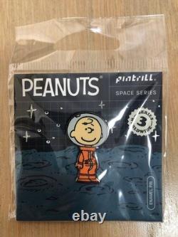 Snoopy Charlie Brown Woodstock NASA Astronaut Pin Set Space Series New