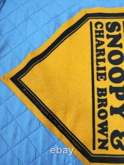 Snoopy & Charlie Brown vintage felt banner PEANUTS