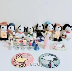 Snoopy Many Goods a lot set Plush Toy Doll Can badge Charlie Brown k0125