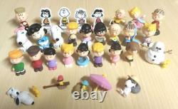 Snoopy Mini Figure Goods lot of 32 Set sale woodstock Charlie Brown Surrey etc