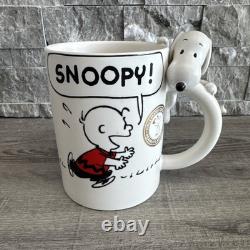 Snoopy Mug RARE 3D-Hallmark Peanuts Charlie Brown Snoopy Hanging On Handle Mug