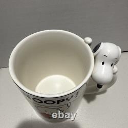 Snoopy Mug RARE 3D-Hallmark Peanuts Charlie Brown Snoopy Hanging On Handle Mug