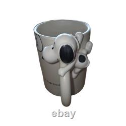 Snoopy Mug RARE 3D-Hallmark Peanuts Charlie Brown Snoopy Hanging On Handle Mug