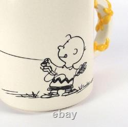 Snoopy Mug by Hallmark Charlie Brown Kite Flying Peanuts Collection Vintage