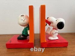 Snoopy PEANUTS Charlie Brown Bookends Bookstand Pottery 0517M