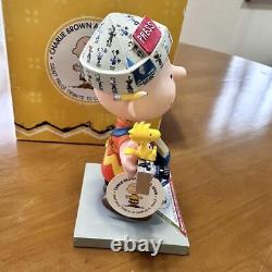 Snoopy Peanuts Charlie Brown Figurine