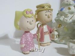 Snoopy Peanuts Charlie Brown Lenox Fine China Christmas Pageant Set 2007