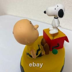 Snoopy Peanuts Charlie Brown Music Box Westland