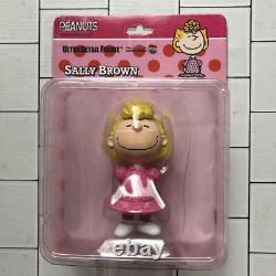 Snoopy Peppermint Patty Charlie Brown Sally Marcie Medicom Toy Action Figure JP
