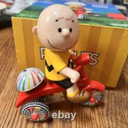 Snoopy Super7 Charlie Brown Tin Springbicycle