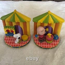 Snoopy and Friends Peanuts Charlie Brown Woodstock Circus Stage Bookends Scarce