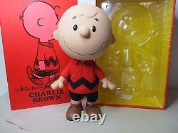 Super7 The Peanuts Red Shirt Charlie Brown Supersize Vinyl Figure Complete 16