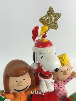 The Danbury Mint Christmas Cheer Charlie Brown Snoopy Christmas Figurine