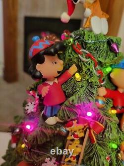 The Peanuts Christmas Tree Danbury Mint Charlie Brown Snoopy Large