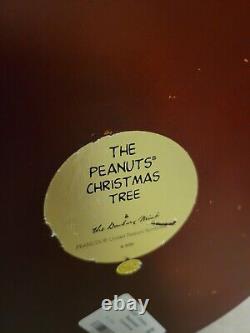 The Peanuts Christmas Tree Danbury Mint Charlie Brown Snoopy Large