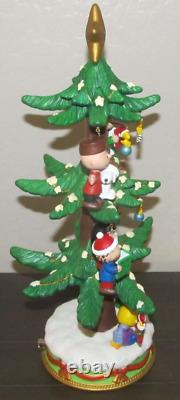 The Peanuts Musical Christmas Tree Danbury Mint Charlie Brown Snoopy Linus