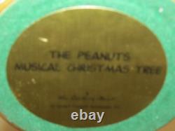 The Peanuts Musical Christmas Tree Danbury Mint Charlie Brown Snoopy Linus