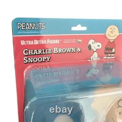 Ultra Detail Figures Snoopy And Charlie Brown