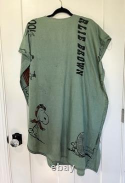 VERY RARE Vntg Snoopy And Charlie Brown Green Poncho Woodstock Peanuts Display