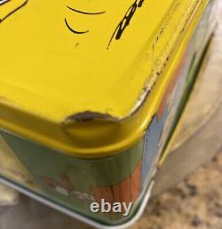 VINTAGE PEANUTS SNOOPY CHARLIE BROWN Yellow Metal Lunchbox 1965 with Thermo