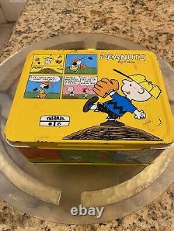 VINTAGE PEANUTS SNOOPY CHARLIE BROWN Yellow Metal Lunchbox 1965 with Thermo