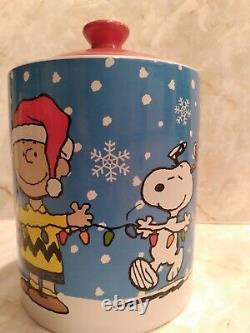 VINTAGERAREPEANUTS Christmas Charlie Brown Snoopy Woodstock Cookie Jar 10 x 6