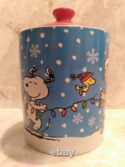 VINTAGERAREPEANUTS Christmas Charlie Brown Snoopy Woodstock Cookie Jar 10 x 6