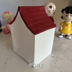 VTG 1980s Peanuts Charlie Brown Lucy Snoopy Hand Painted Figurines 7.5 9