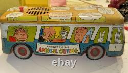 VTG Charlie Brown Tin Litho Bus Happiness is an Annual Outing Very Rare