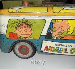 VTG Charlie Brown Tin Litho Bus Happiness is an Annual Outing Very Rare