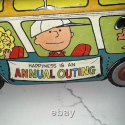 VTG Charlie Brown Tin Litho Bus Happiness is an Annual Outing Very Rare
