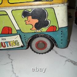 VTG Charlie Brown Tin Litho Bus Happiness is an Annual Outing Very Rare